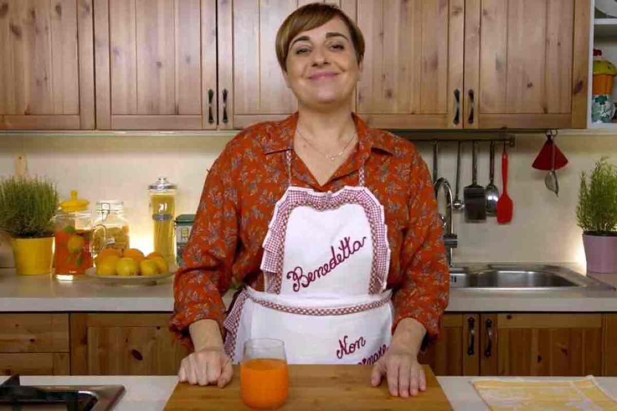 I consigli di Benedetta Rossi: 3 rimedi naturali per eliminare i cattivi odori in cucina
