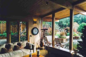 Come arredare casa in stile tropicale: colori, materiali e fantasie