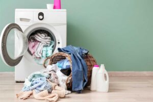 Vestiti ristretti in lavatrice o asciugatrice: come farli tornare normali