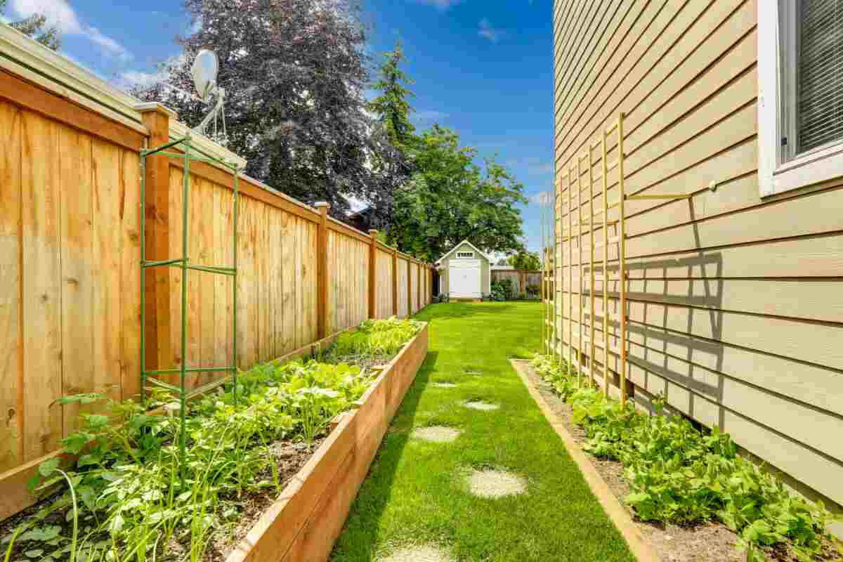 Come abbellire il giardino con il giusto muro di recinzione: 5 idee